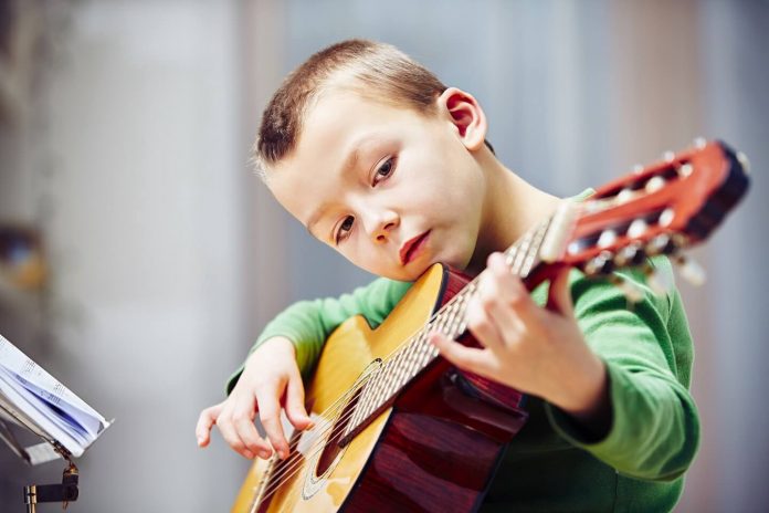 How to get kids interested in sopranino ukulele music lessons